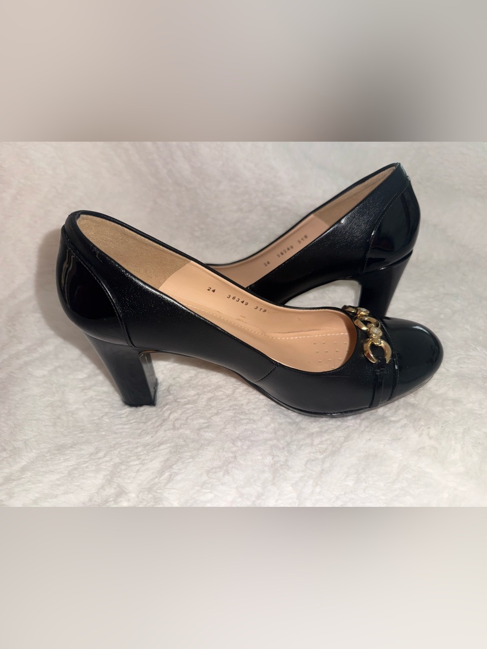 ANDREA FENZI Black Patent Leather Pumps with Gold Chain